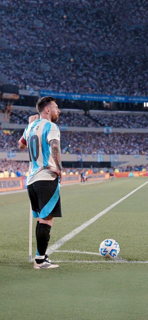 名记：快船将与雷杰·丹尼斯签下双向合同，填补保罗空缺（名记：快船将以双向合同签下雷杰-丹尼斯，弥补保罗位置空缺）