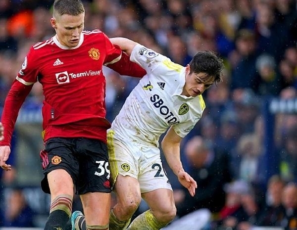 记者：国米、尤文和水晶宫想冬窗引进阿克，曼城要价3500万欧